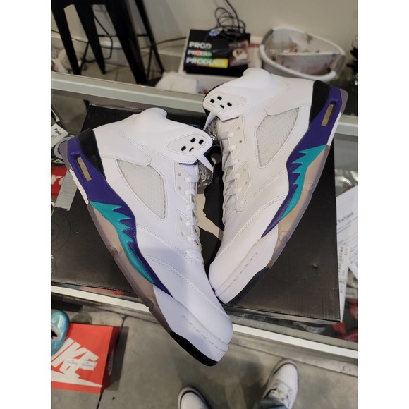 Jordan 5 grape size 11.5 - Picture 6 of 10